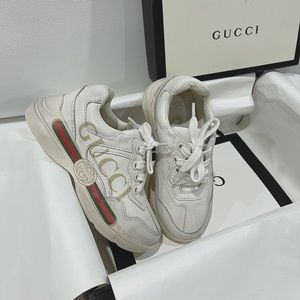 Children's Rhyton Gucci logo leather sneaker